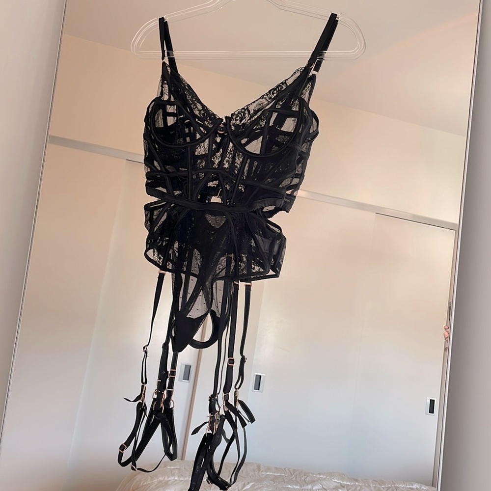 Lounge Intimates Priya Garter Bodysuit Black